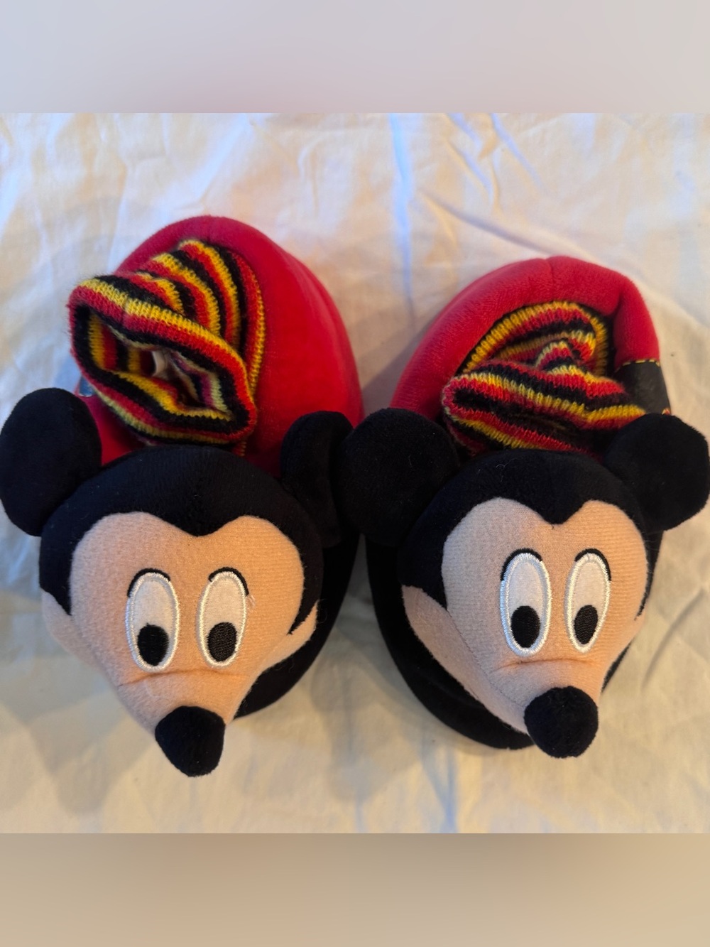 Disney Junior MICKEY MOUSE Toddler Slip-On
Slippers - Size 7/8